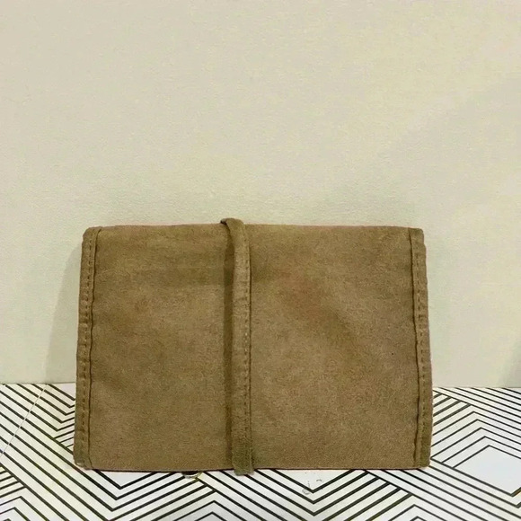 🔥TOUS Jewelry Travel Bag🔥 - Picture 3 of 4